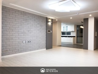 ALL 화이트로 깔끔하게 그리고 아늑…