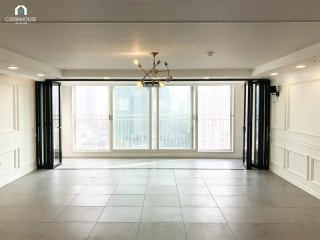 화이트&블랙 컬러 컨셉,고급 모던 인…